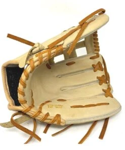Soto Camel 12.75 H Web Baseball Glove Right Hand Throw 11 Soto Camel 12.75 H Web Baseball Glove Right Hand Throw -Ballgloves Sales Store IMG 4362 05280.1639419497