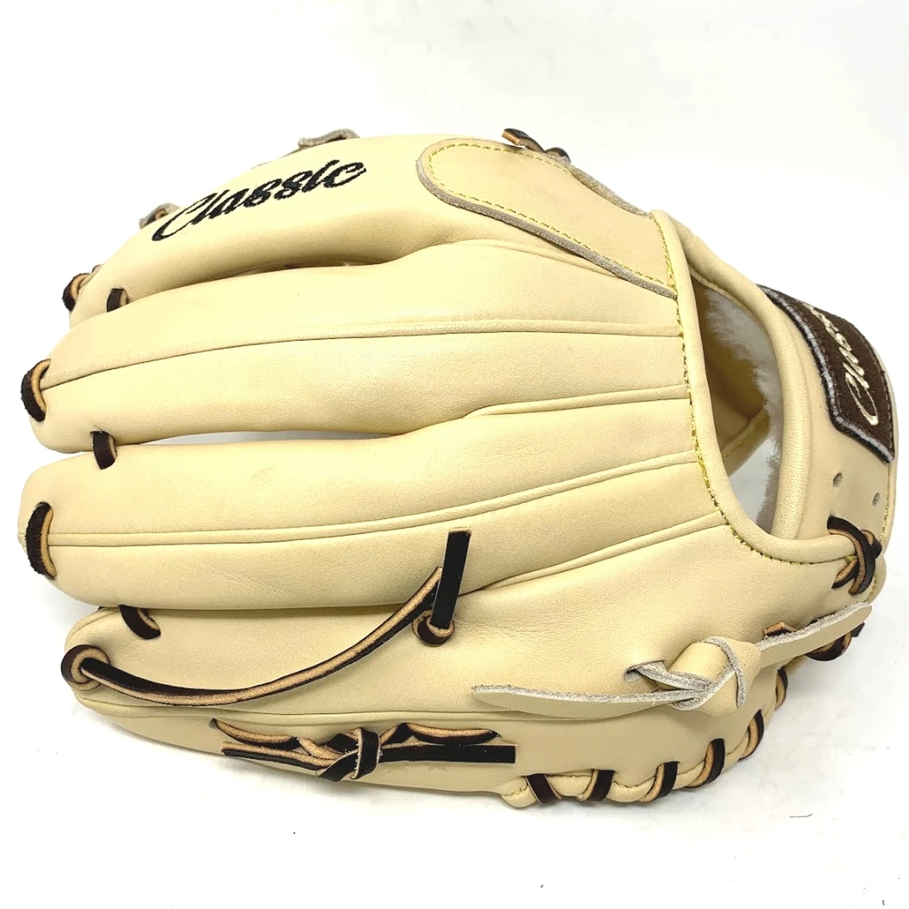 Classic Baseball Glove 11.75 inch T Web Blonde Brown Right Hand Throw 6 Classic Baseball Glove 11.75 inch T Web Blonde Brown Right Hand Throw - Image 6