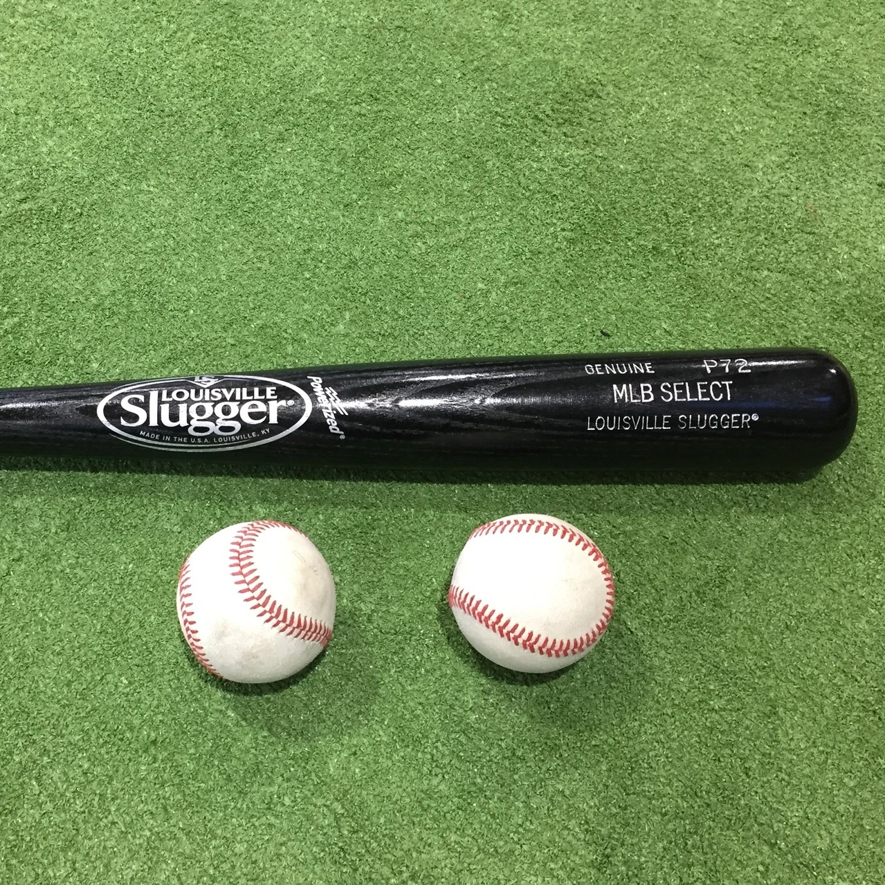 Louisville Slugger P72 MLB Select Ash Black Wood Baseball Bat 33 Inch Not Cupped 6 Louisville Slugger P72 MLB Select Ash Black Wood Baseball Bat 33 Inch Not Cupped - Image 6